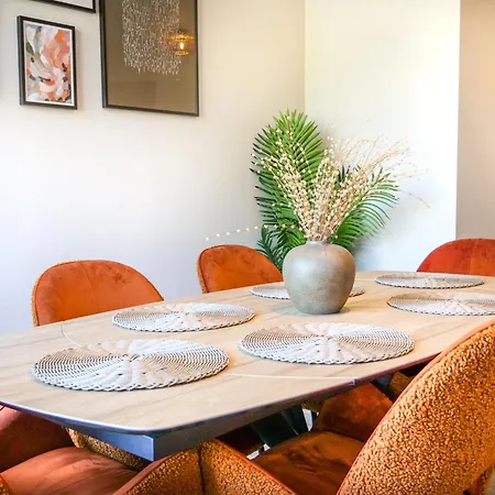 Riverside - Luxury 1 아파트 *