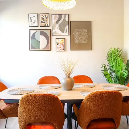 Riverside - Luxury 1 아파트