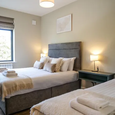 Riverside - Luxury 1