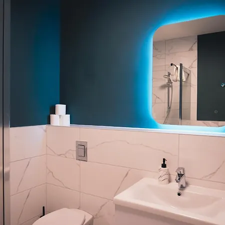 Daire Riverside - Luxury 1 *